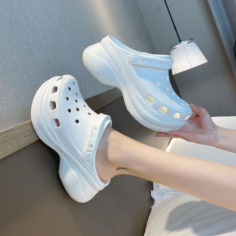 ventilated clogs